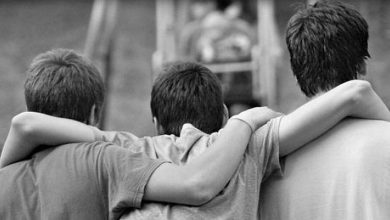 əsil dostluq haqqında